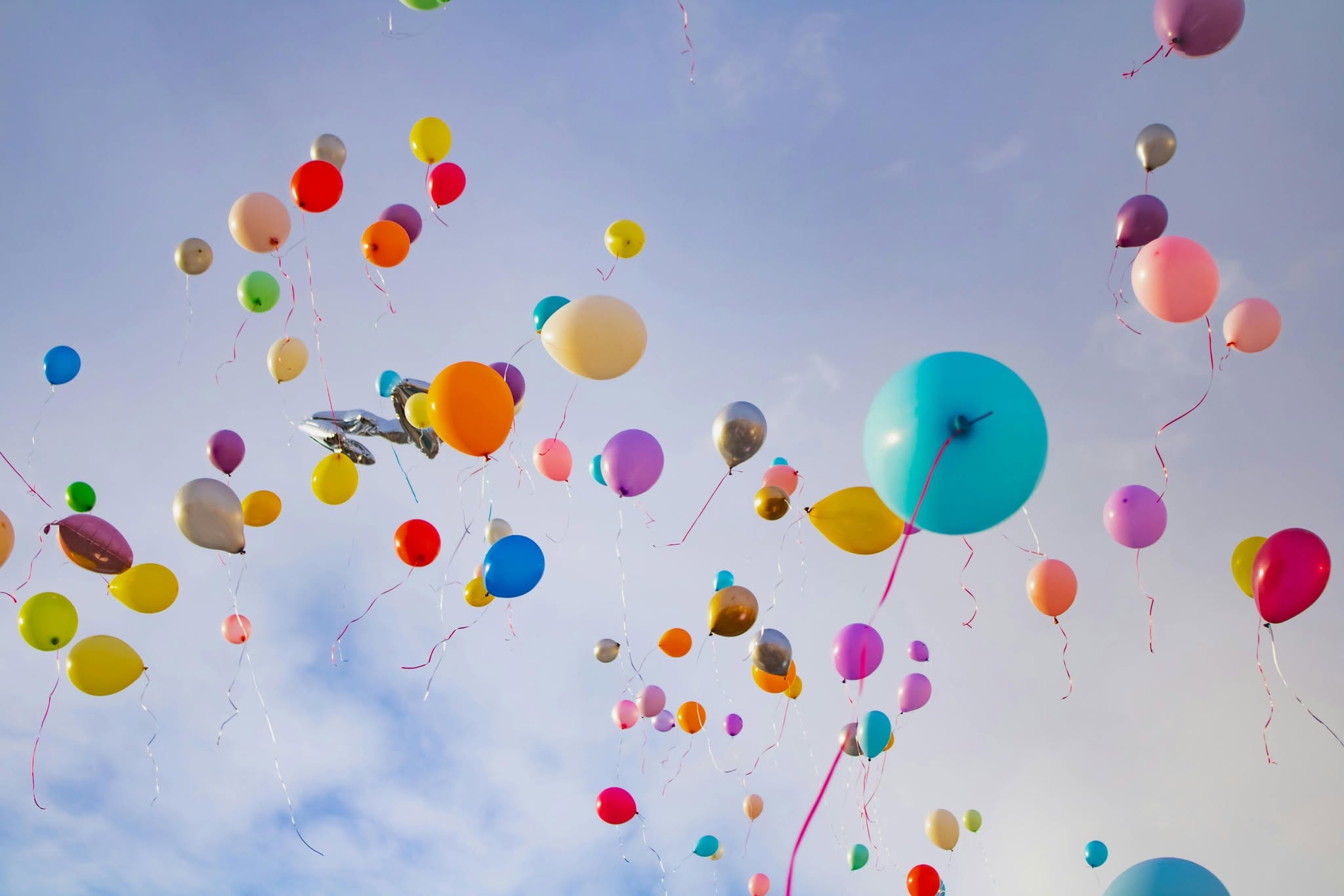 Balony na tle nieba